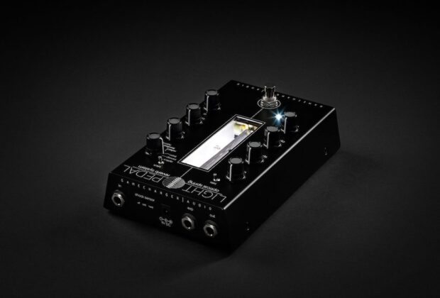 Gamechanger Audio Light Pedal chitarra fx pedale stompbox guitar backline strumenti musicali